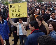 Turkish Cypriots urge an end to the island's split at a recent rally