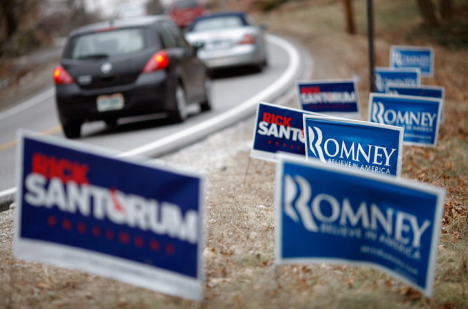 GOP Presidential Hopeful Rick Santorum Campaigns In New Hampshire