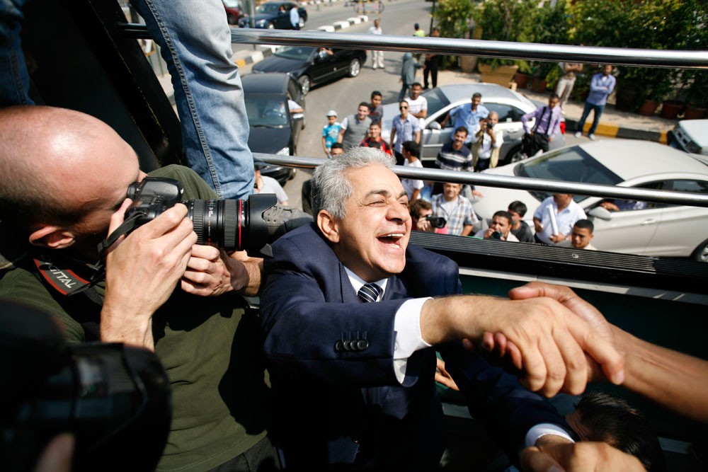 Hamdeen Sabahi campaigns in Cairo