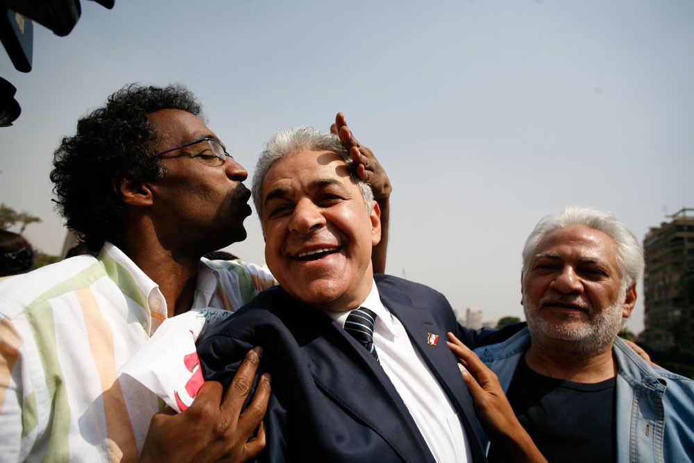 Hamdeen Sabahi campaigns in Cairo