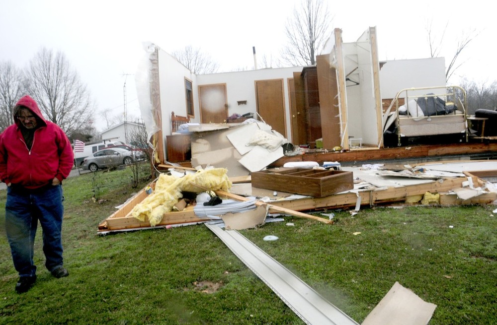 An ill wind blows through Illinois
