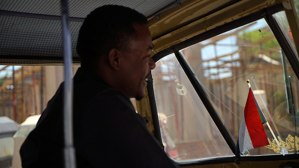 Tuk-tuk driver Ali said he has not bothered to register for the vote [Sorin Furcoi/Al Jazeera]