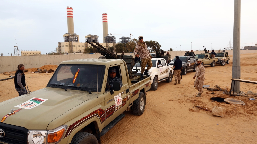 Fighters loyal to Libya''s parliament GNC prepare to fight Islamic State (IS) on the outskirts city of Sirte