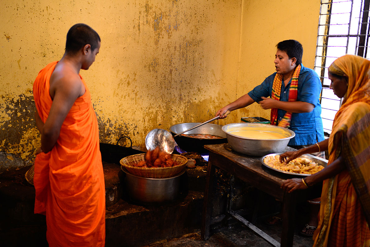 Ramadan with Monks /Please do Not Use