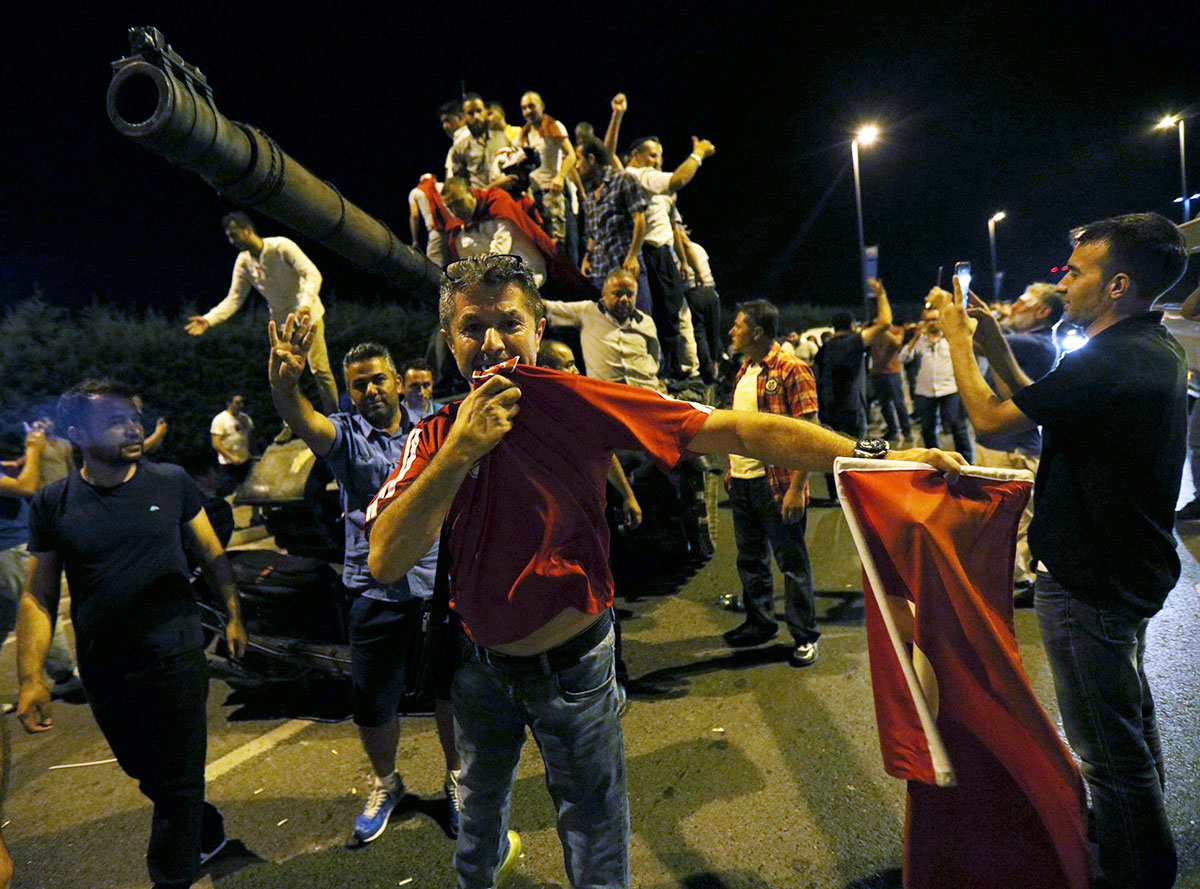 Military attempts coup in Turkey
