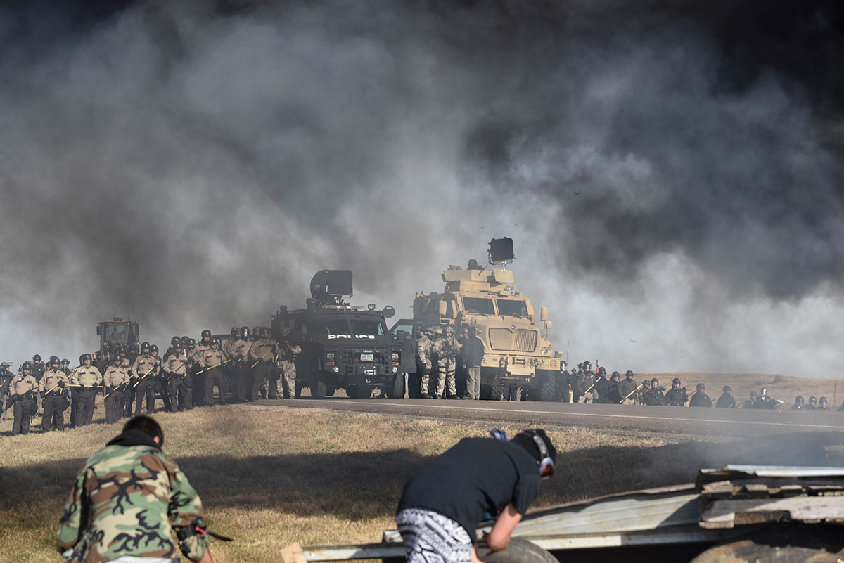Thousands of Native Americans protest over pipeline /Please Do Not Use