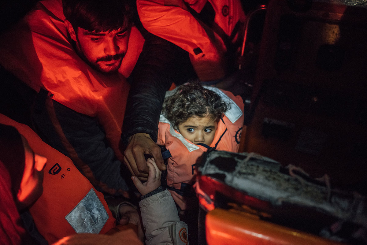A civic rescue vessel that continues its mission / Please Do Not Use