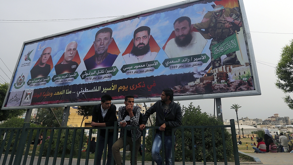 Palestinian prisoners from across the political pledge to join hunger strike led by imprisoned Fatah leader Marwan Barghouti