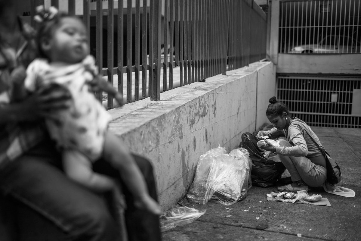 Surviving Venezuela’s crisis/Please Do Not Use