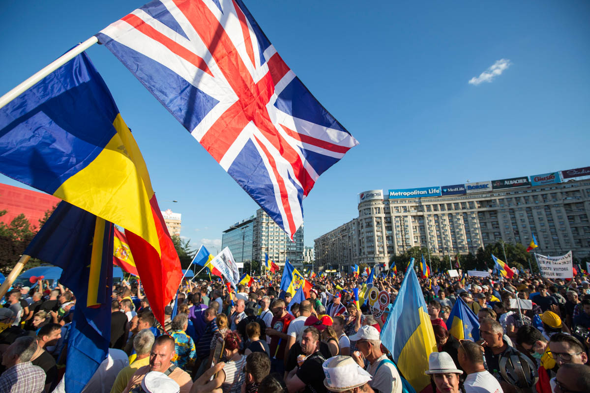 More than one year later, the protests grew again in intensity after changes to the Penal Code were approved by both chambers of the Parliament and the Chief Prosecutor of the Anti-corruption National