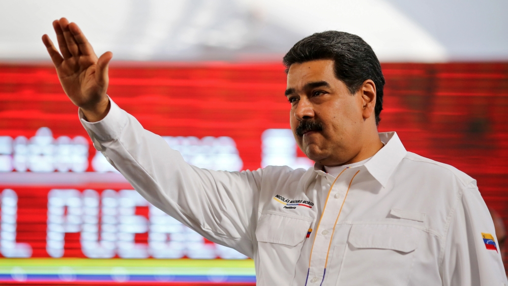 
Venezuela's President Nicolas Maduro said the government was considering closing the border with Colombia [Marcelo Garcia /AFP]
