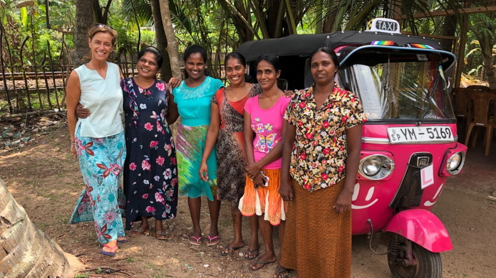 pink tuk-tuk