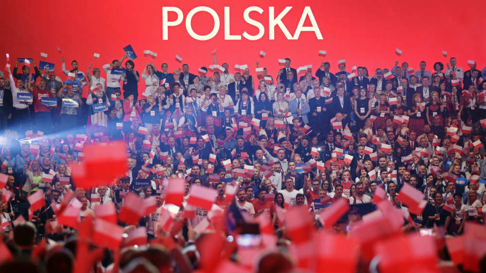 Poland electoin campaign - reuters