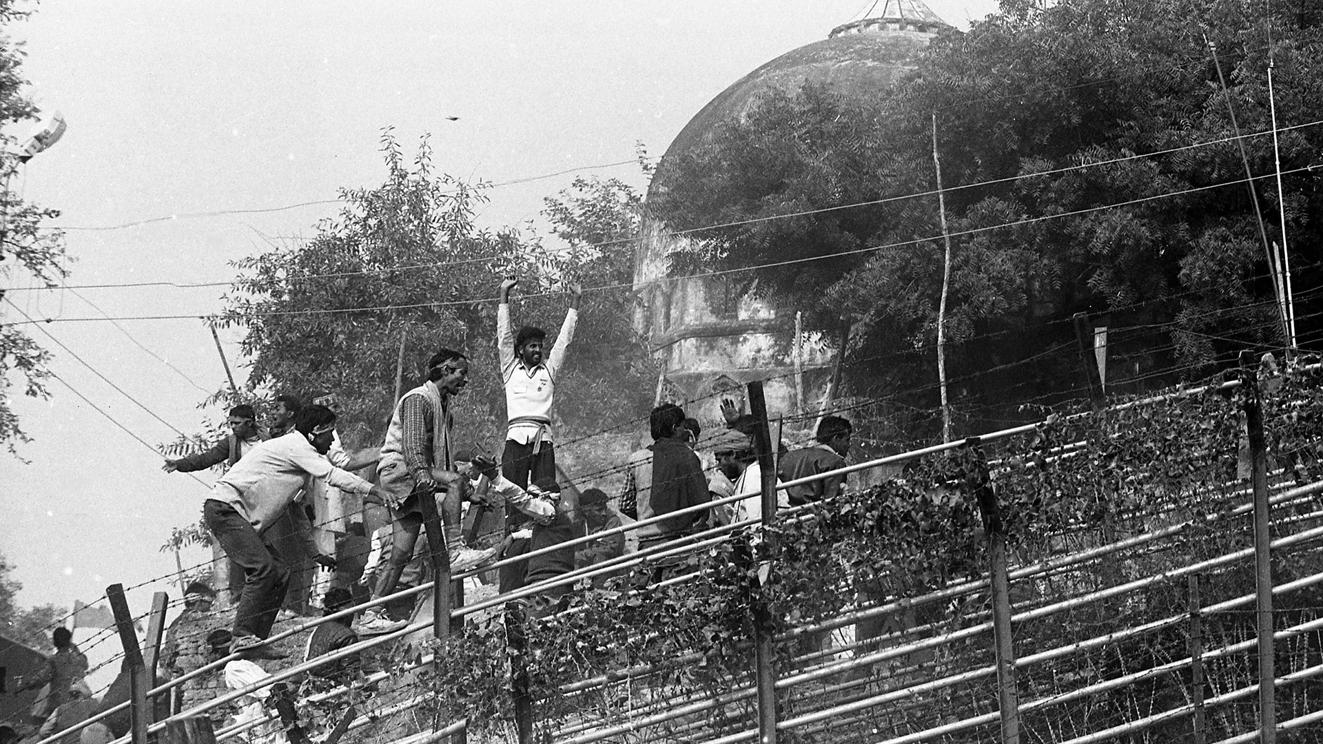 ONLY FOR FEATURE ON BABRI MOSQUE (DON'T USE)