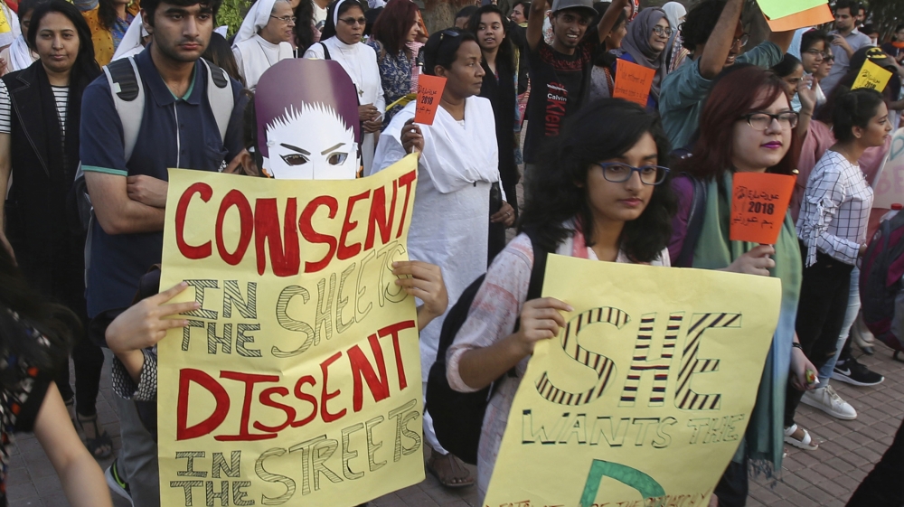 People take part in a rally to mark International Women''s Day in Karachi, Pakistan, Thursday, March 8, 2018. (AP Photo/Fareed Khan)