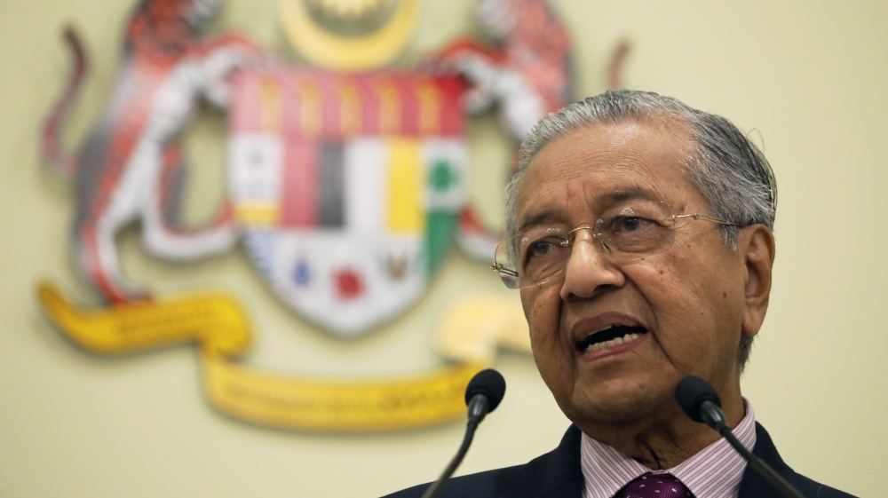 Malaysia''s Interim Prime Minister Mahathir Mohamad speaks during a news conference in Putrajaya