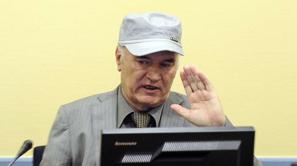 Former Bosnian Serb commander Ratko Mladic appears in court in the Hague