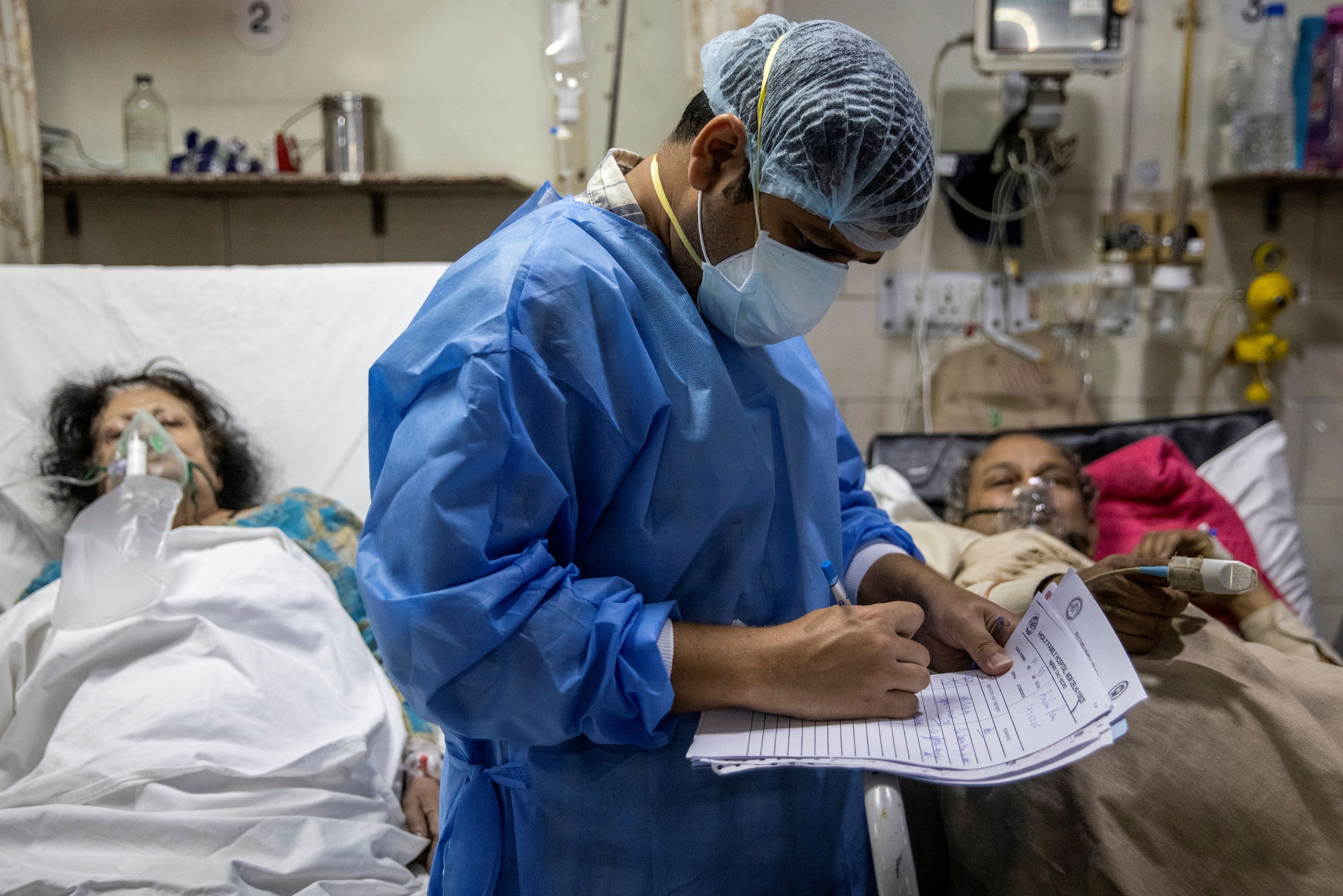 “If a patient has a fever, and I know he’s sick but he’s not requiring oxygen, I can’t admit him,” said Aggarwal