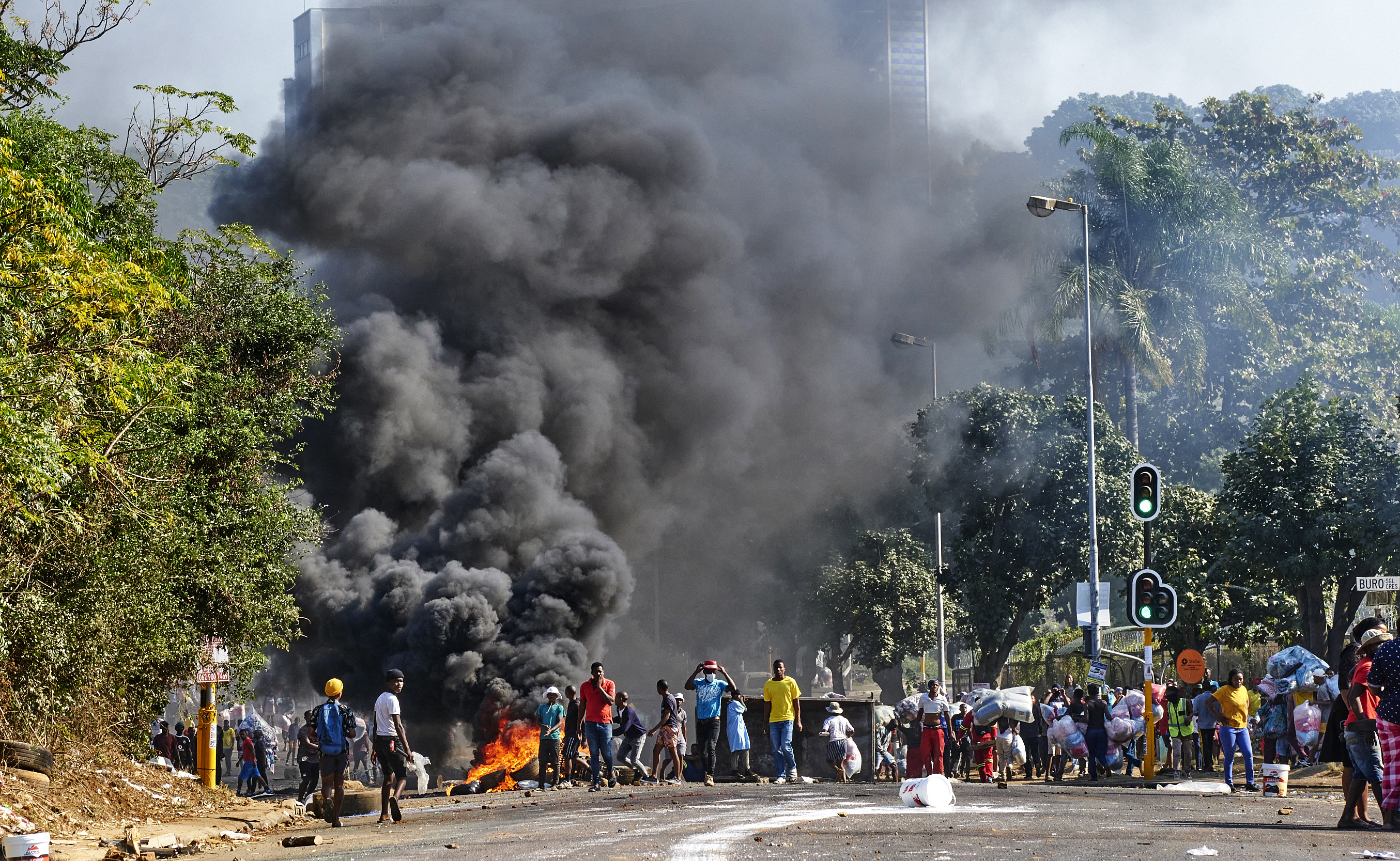 Looters in South Africa
