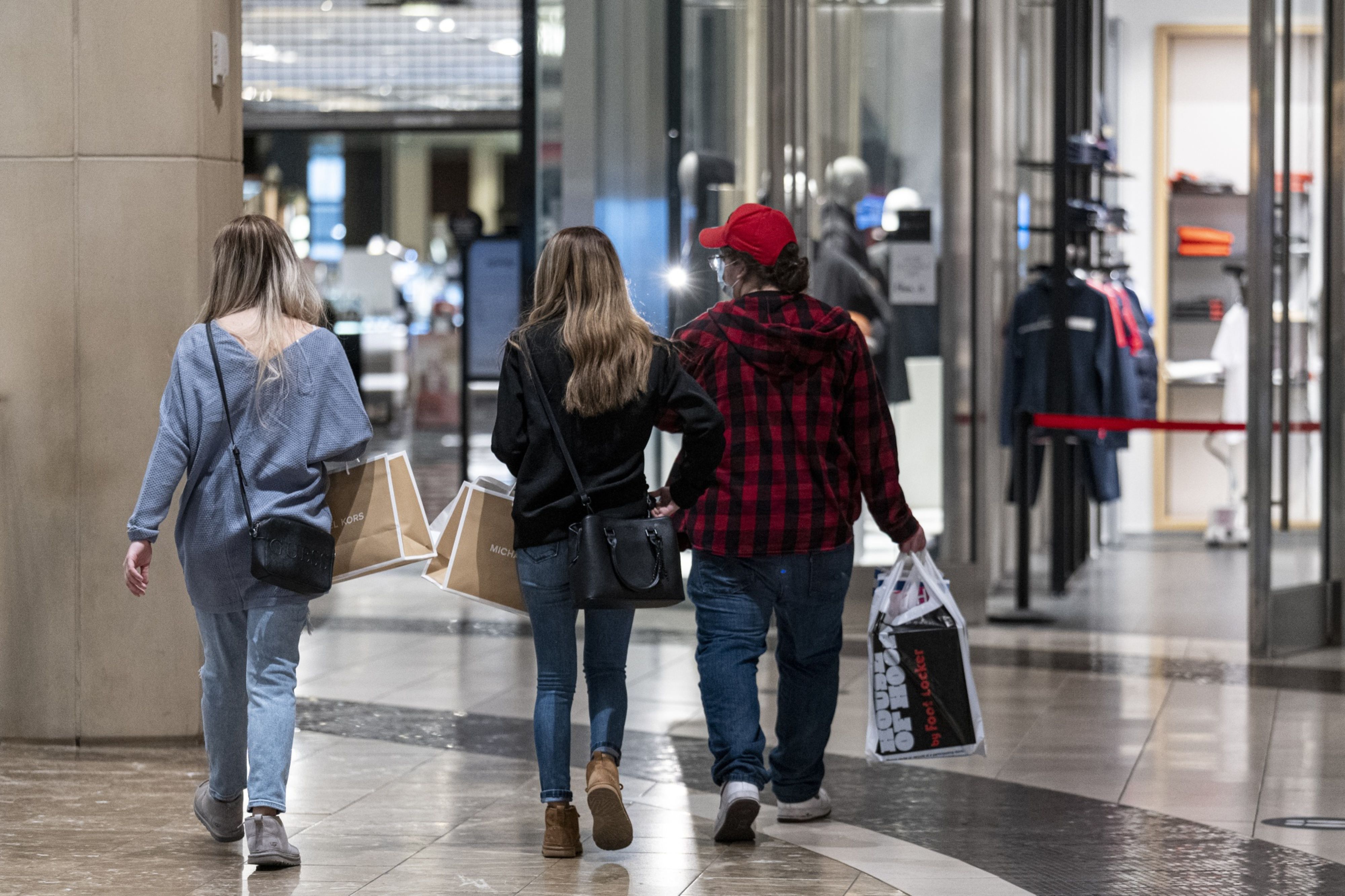 The rapid snapback in demand has outpaced supply, with companies struggling to fill open positions and acquire the materials needed for production [File: Bloomberg]