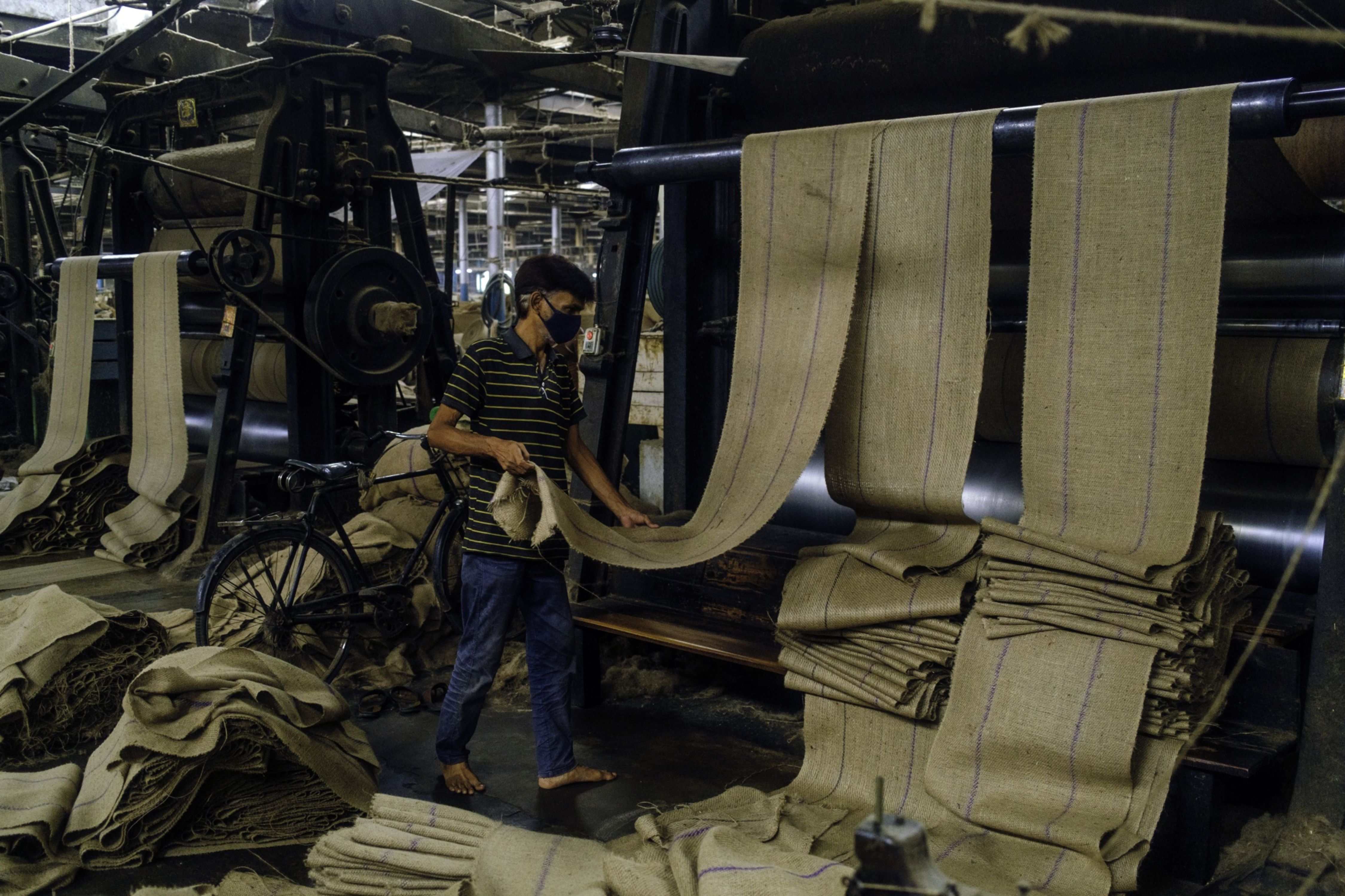 the data shows that avoiding free trade deals has not necessarily made Indian manufacturers more competitive