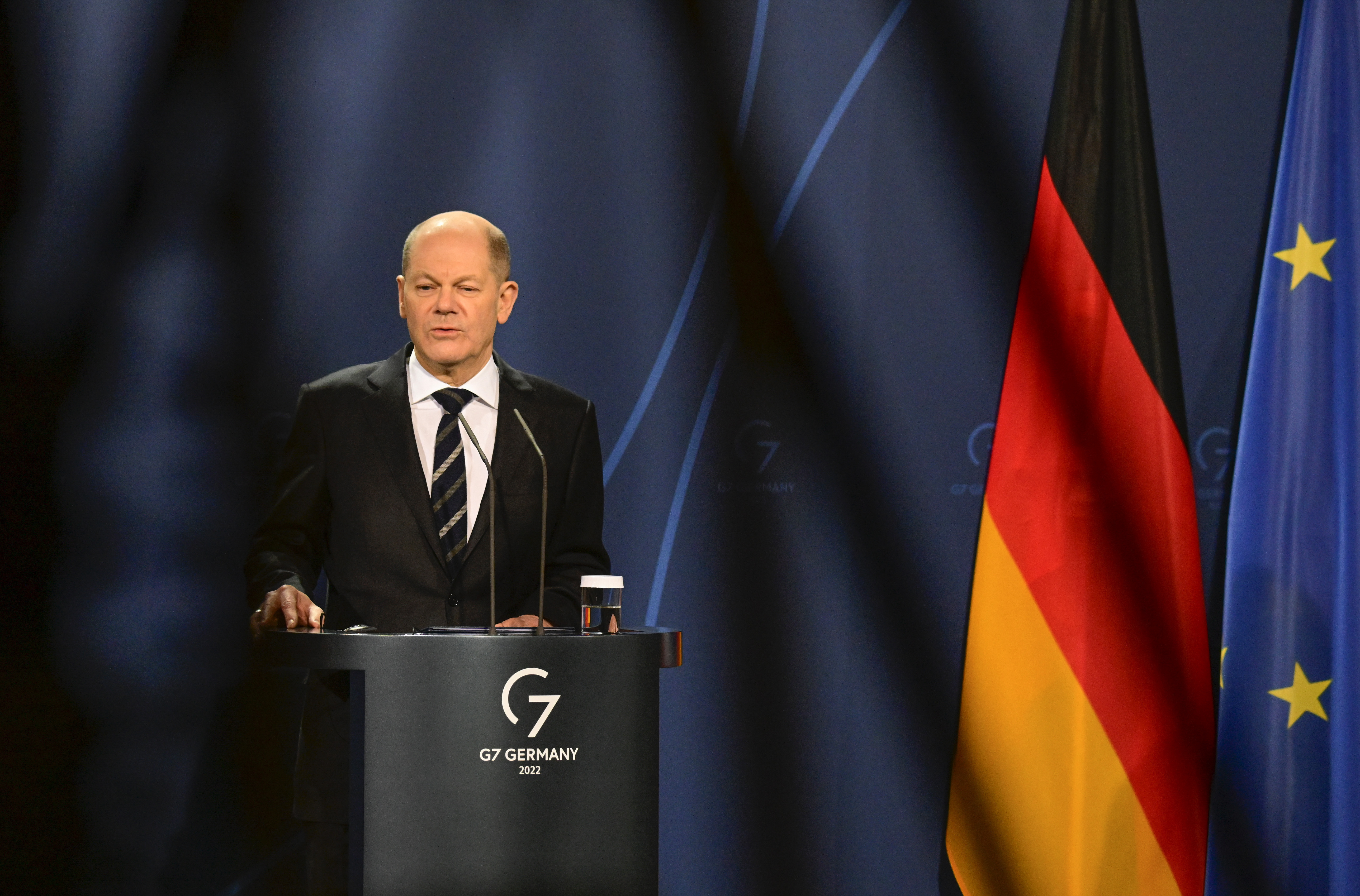 ‘We therefore also expect clear steps from Russia that contribute to a de-escalation of the situation,’ German Chancellor Olaf Scholz said