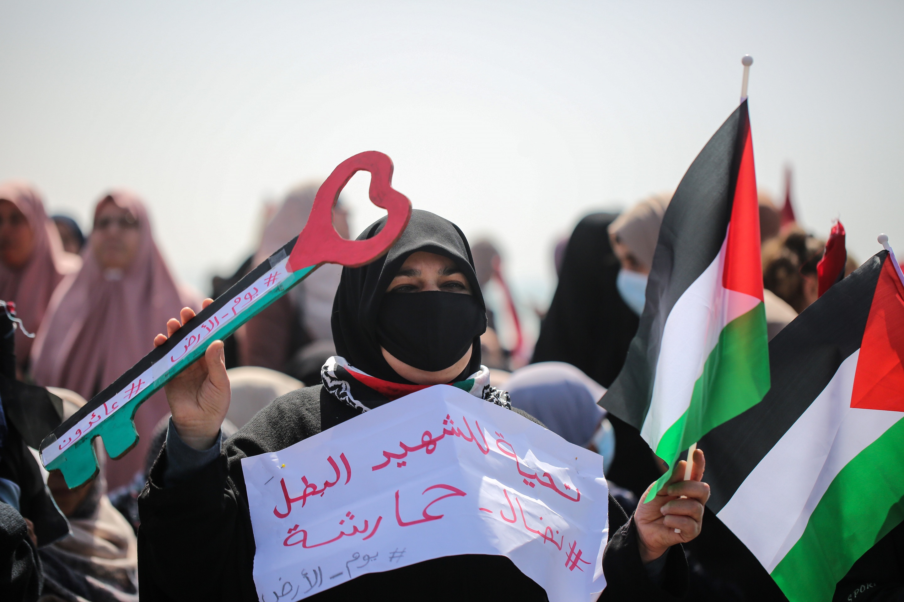 Umm Musab Abdel-Al, a 45-year-old mother of seven children, joined the protest to affirm their right of return
