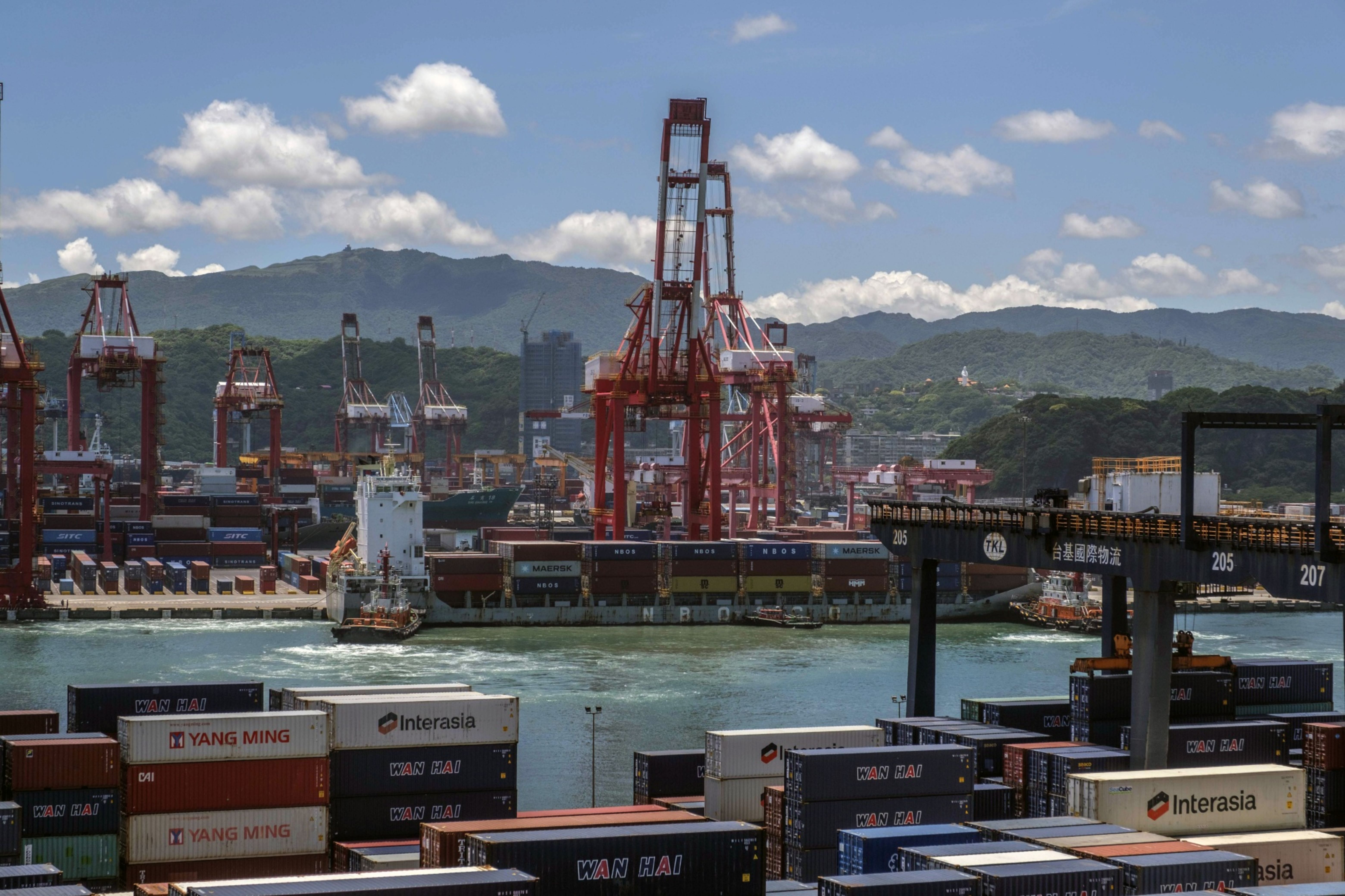 Taiwan port of Keelung.