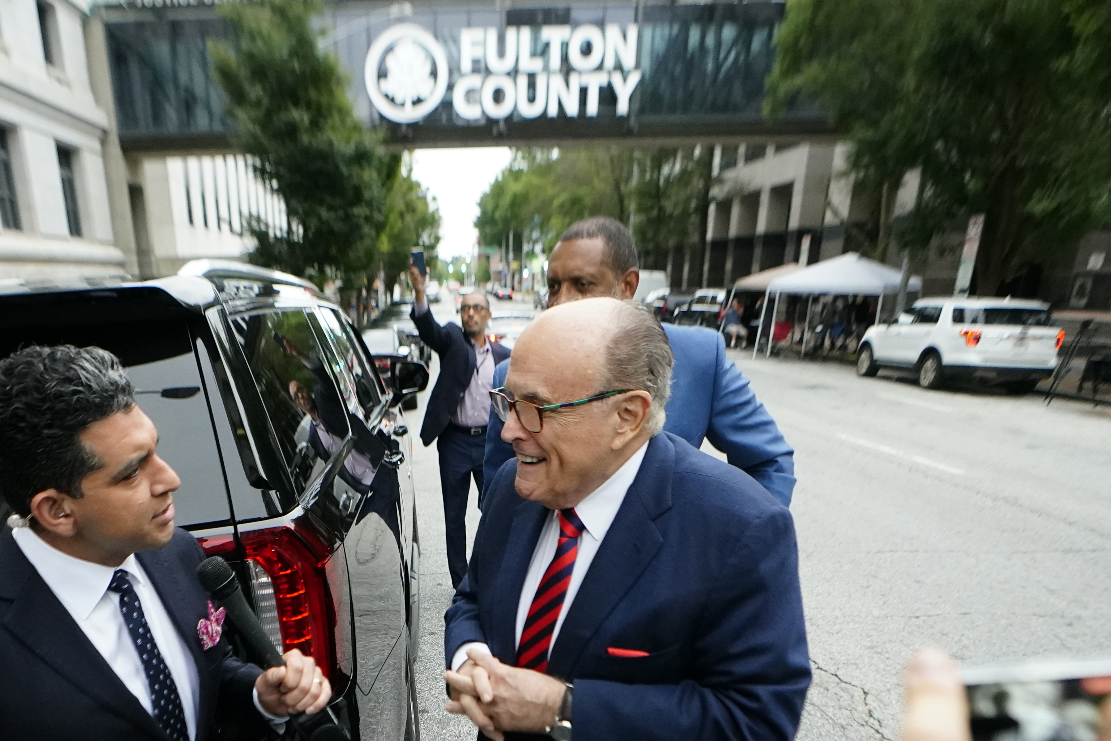 Rudy Giuliani arrives at Fulton County courthouse