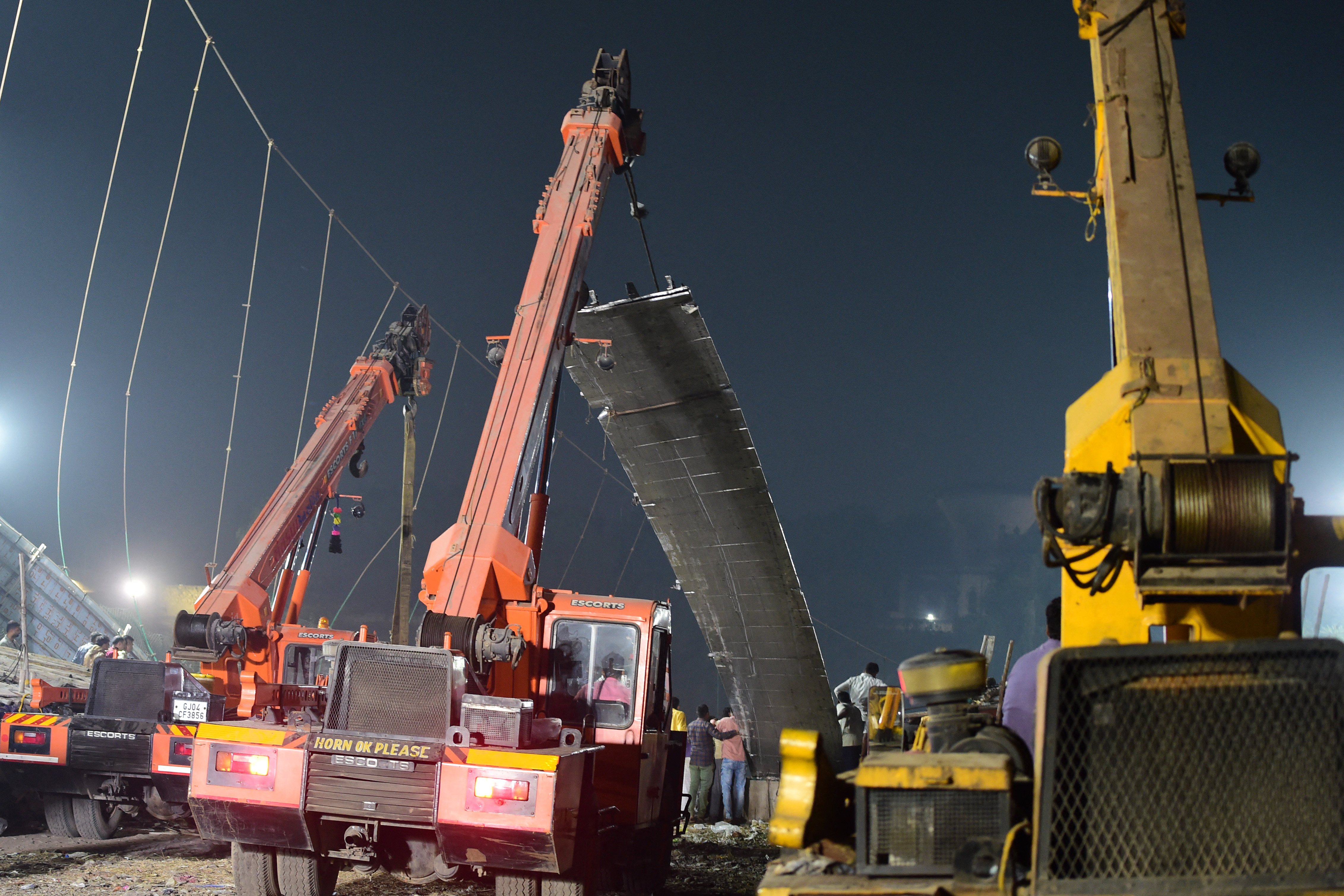 India bridge collapse