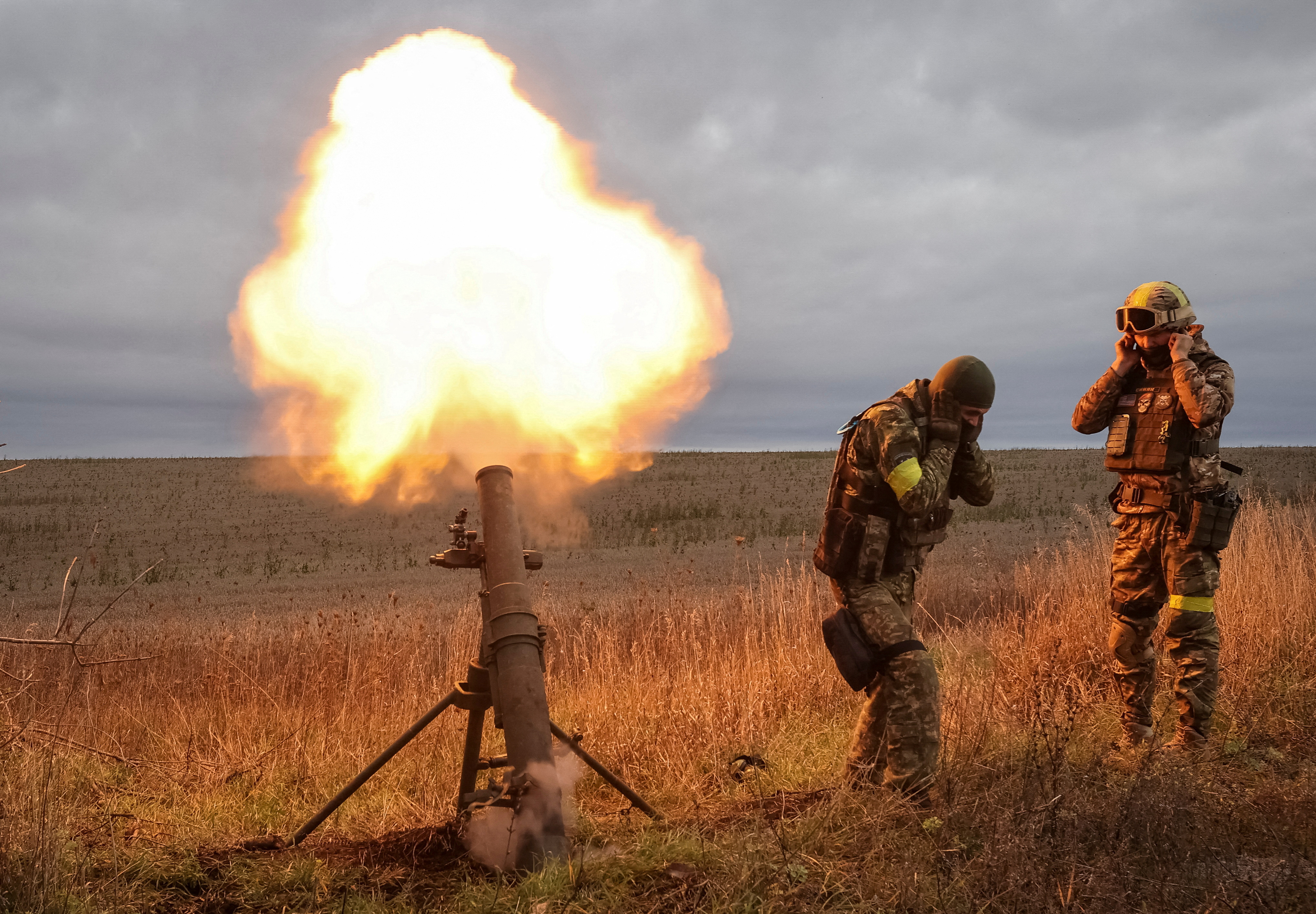 Ukrainian servicemen