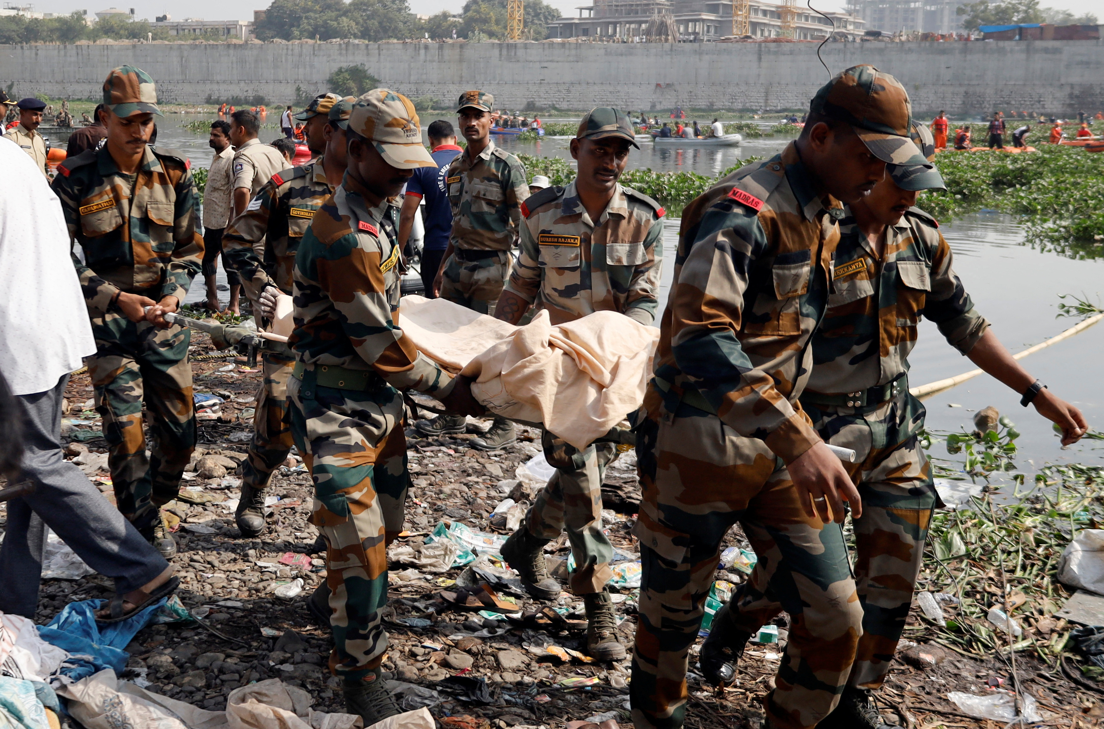 India bridge collapse