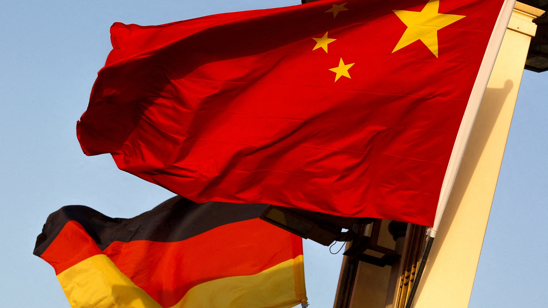 German and Chinese flags