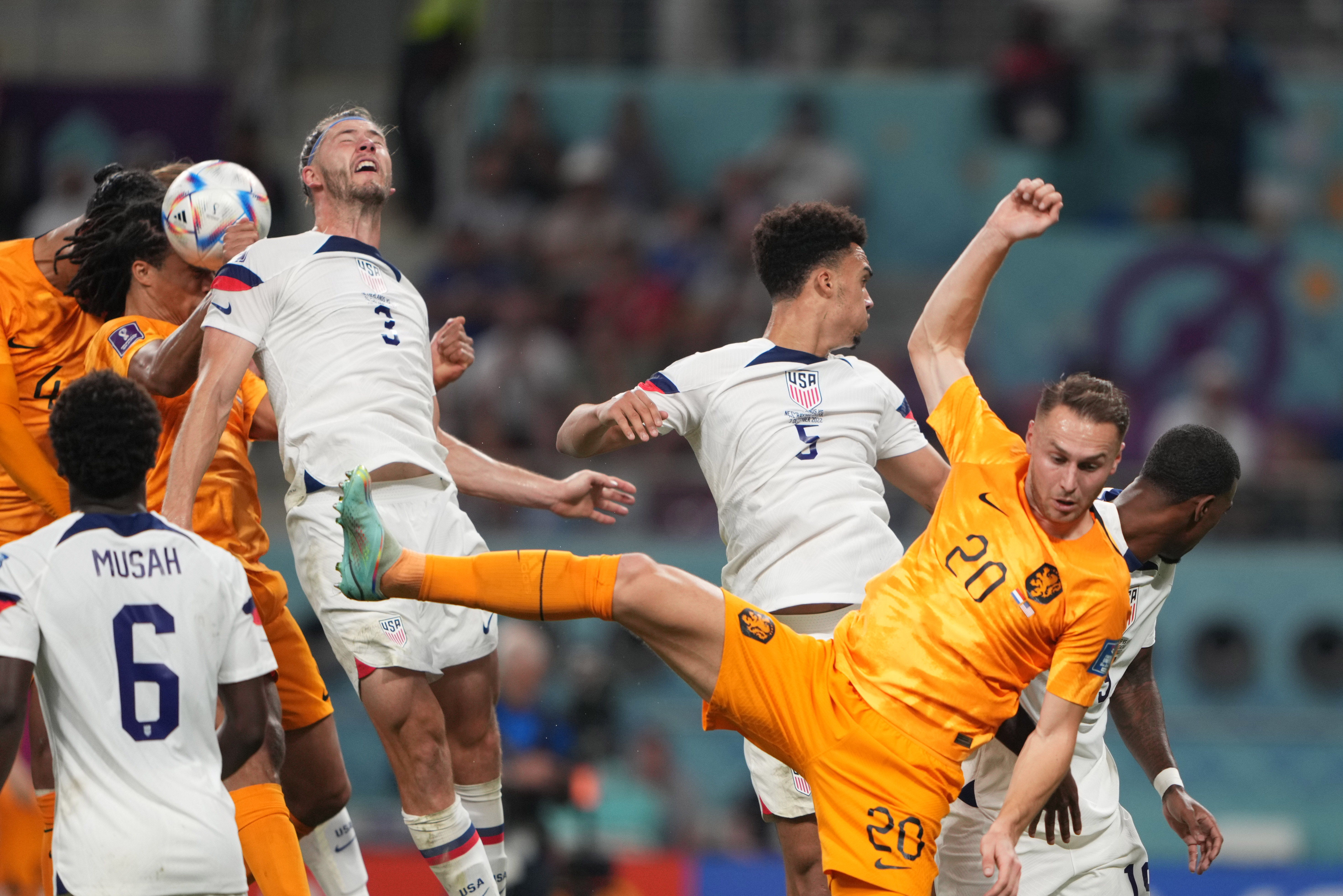 Netherlands vs USA, FIFA World Cup 2022, December 3, Khalifa International Stadium [Sorin Furcoi/Al Jazeera]