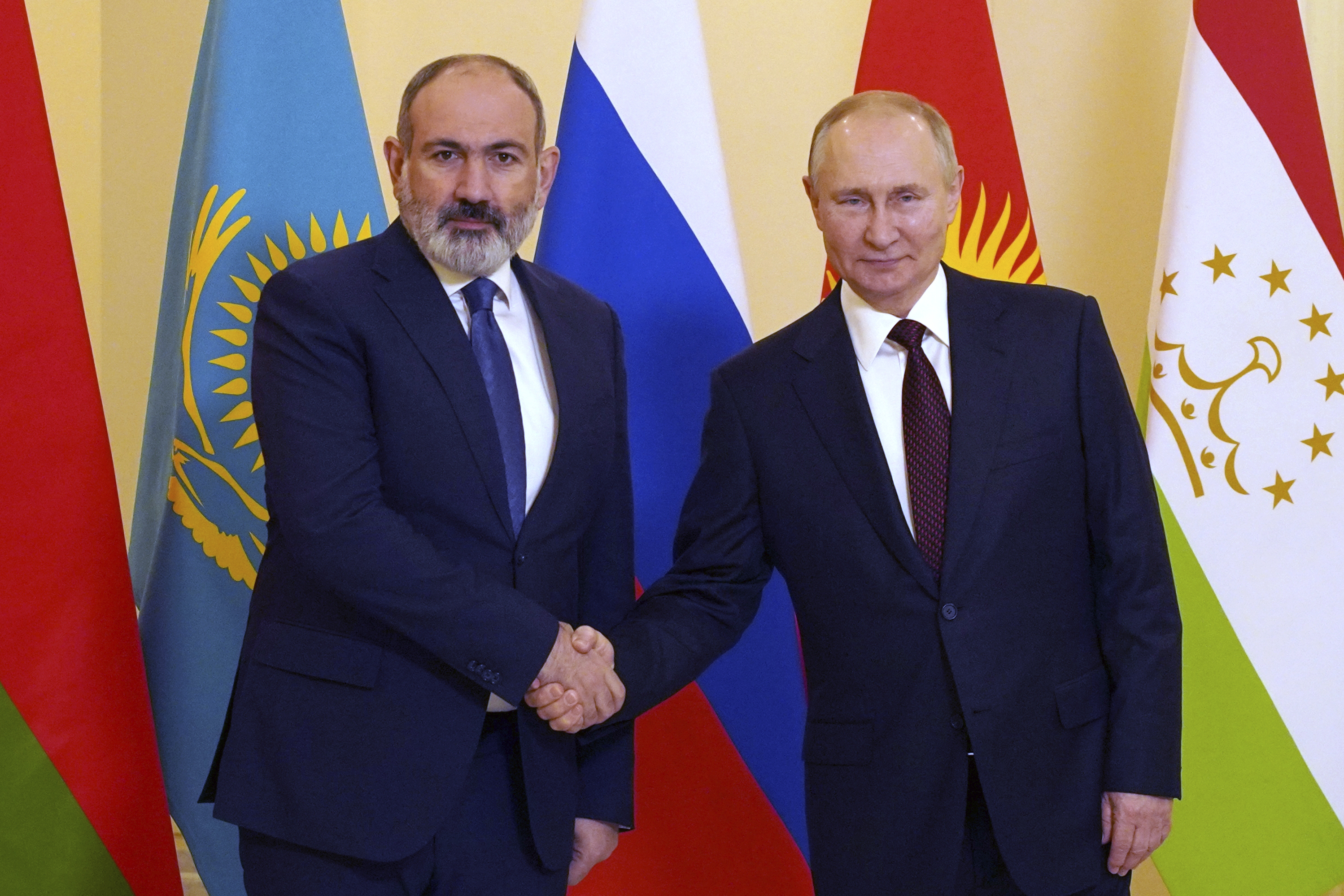 Armenia and Russia's presidents