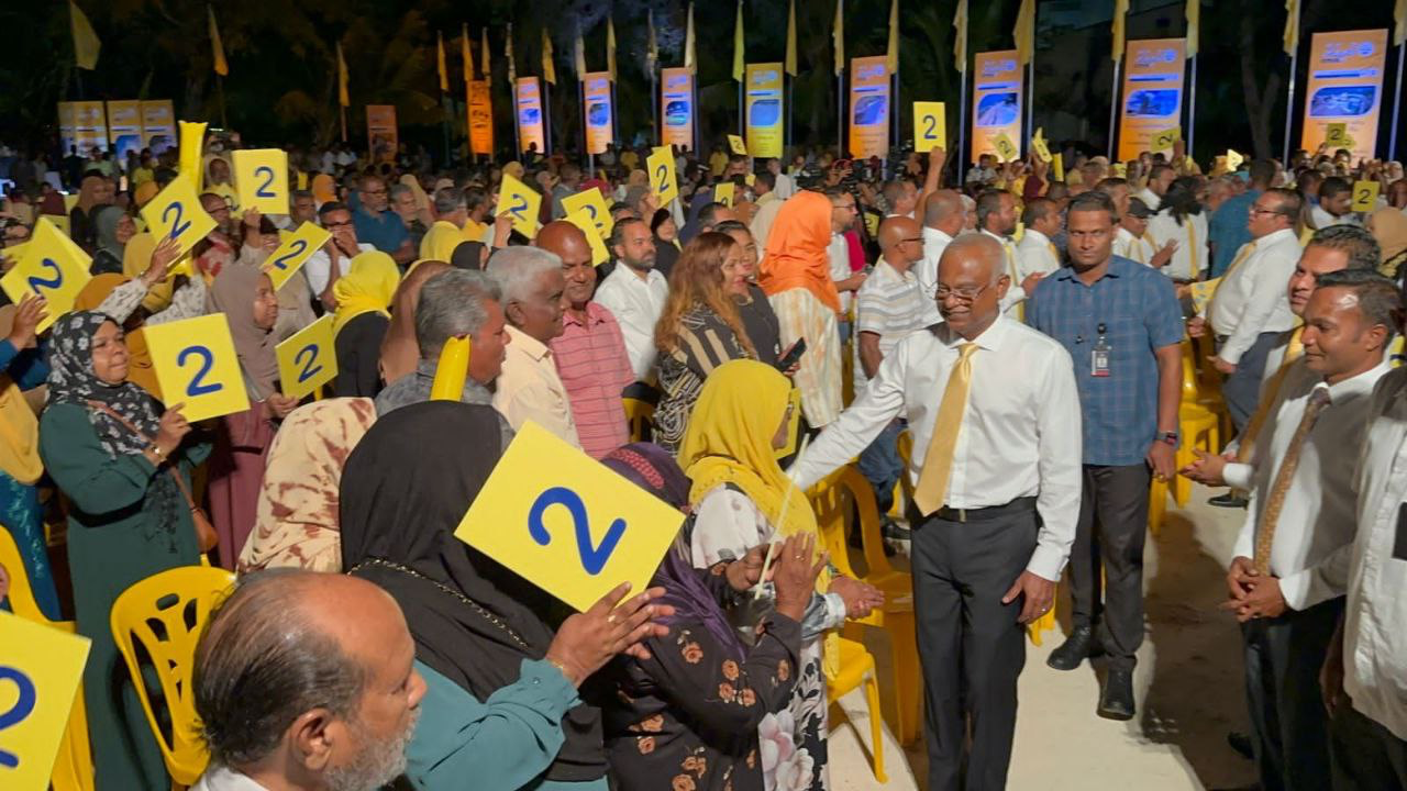 Maldives President Ibrahim Mohamed Solih meets supporters in Addu, Maldives, on January 26, 2023 [Mihaaru via Al Jazeera]
