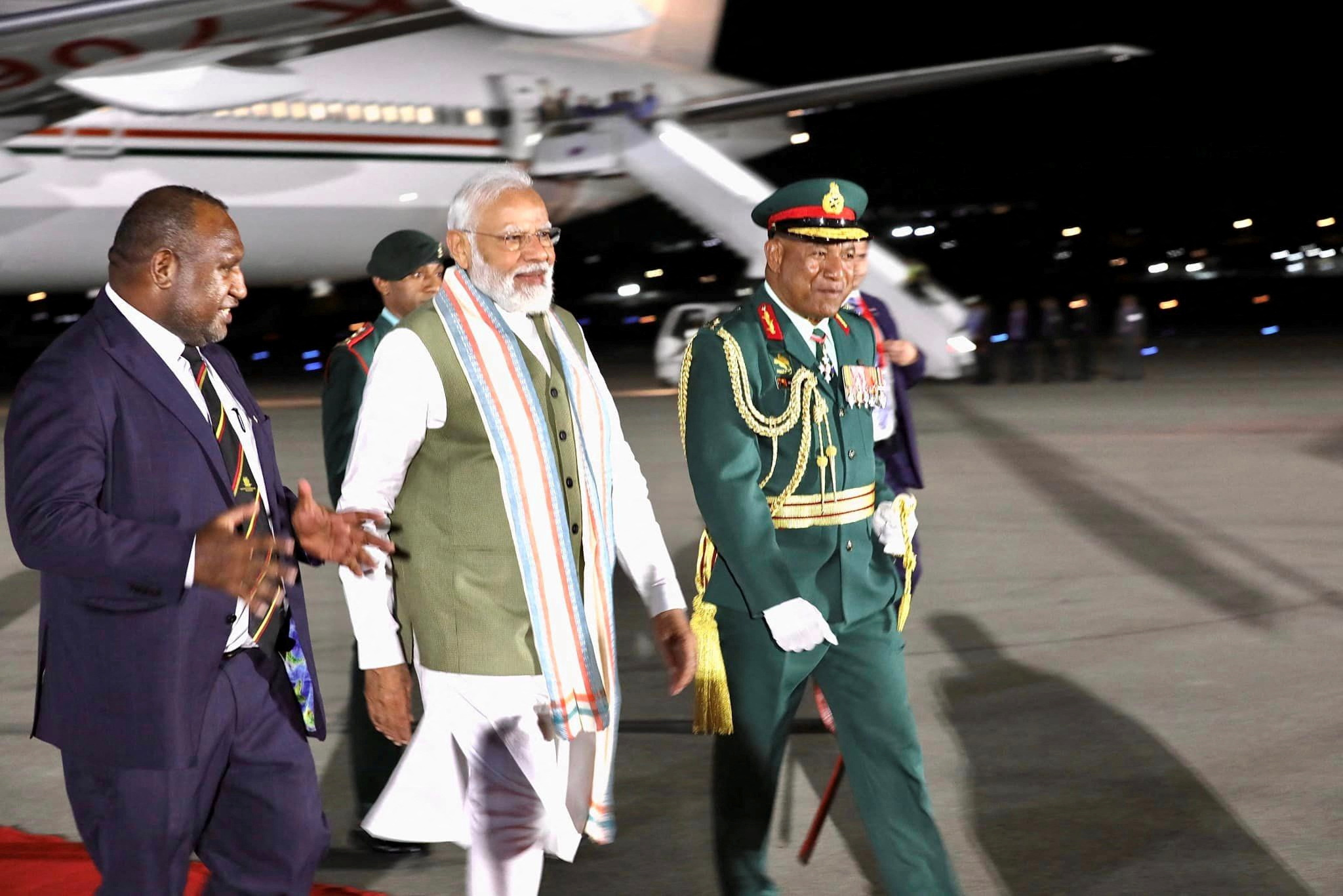 India's PM Narendra Modi arriving at the airport in PNG.