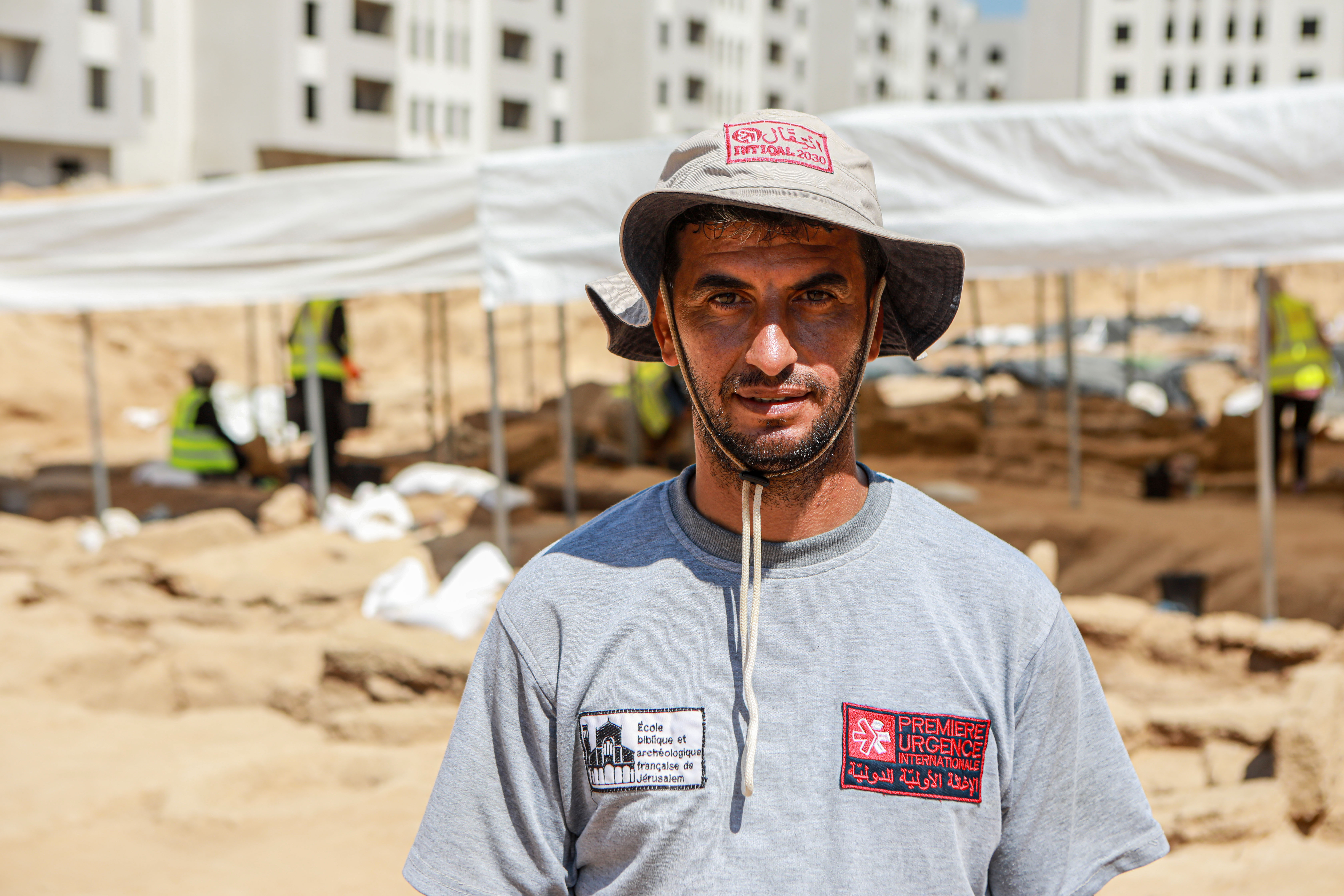 Fadel al-Otol leads a team of technicians and engineers called Intiqal working on restoring and researching within the cemetery