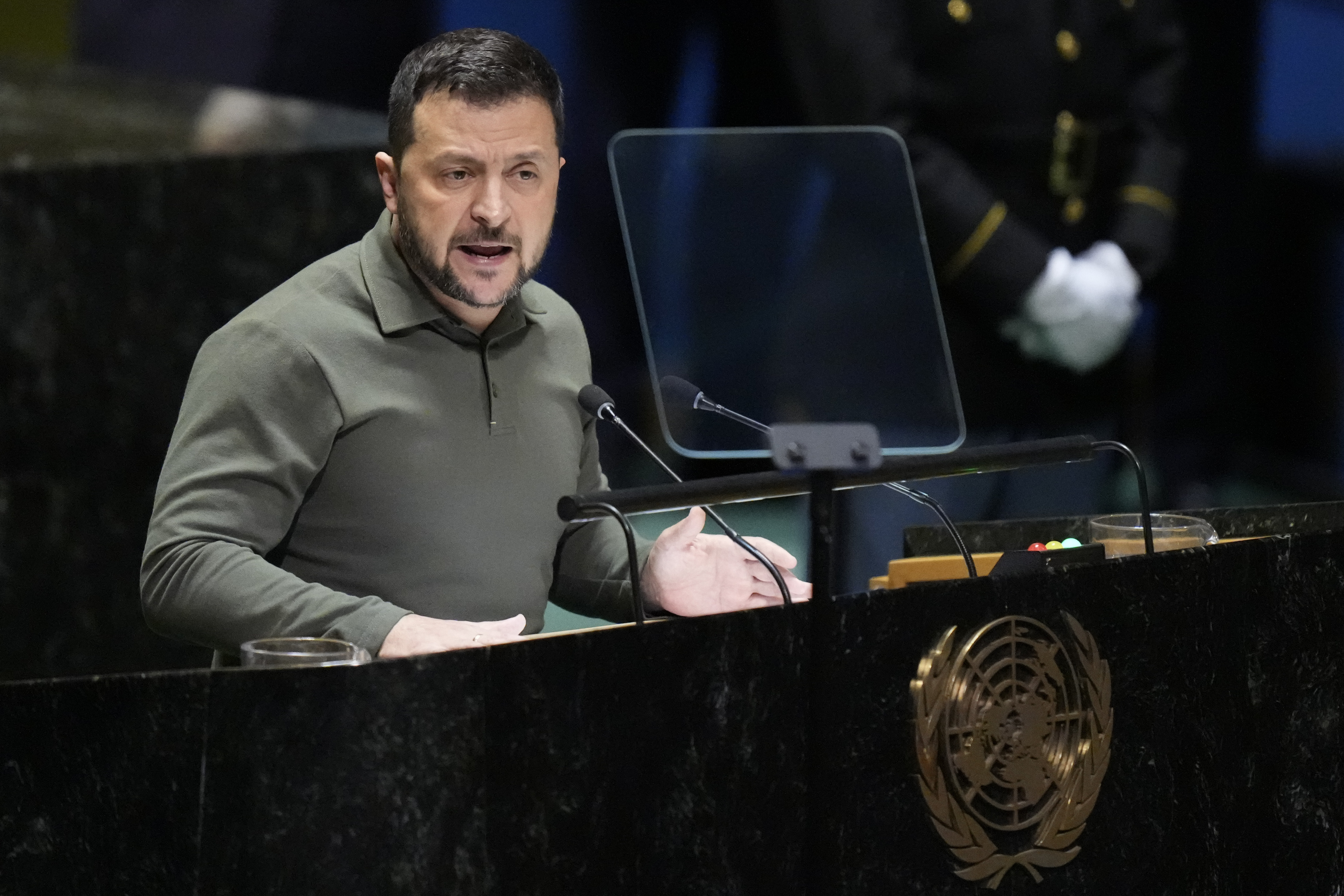 Zelenskyy makes a point to UN members in New York
