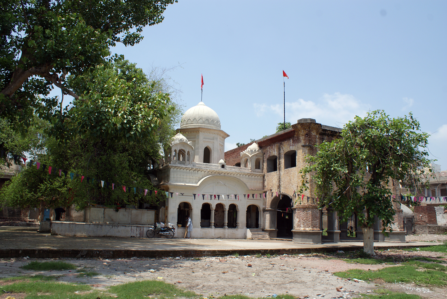 Gurdwara Bairi Sahib in Sialkot is one of a number of gurdwaras in Pakistan that have been renovated and opened to Sikh pilgrims