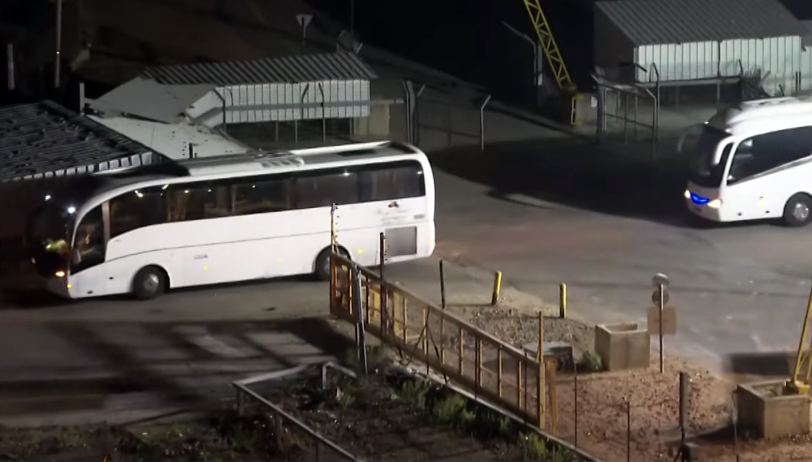 Buses Ofer prison