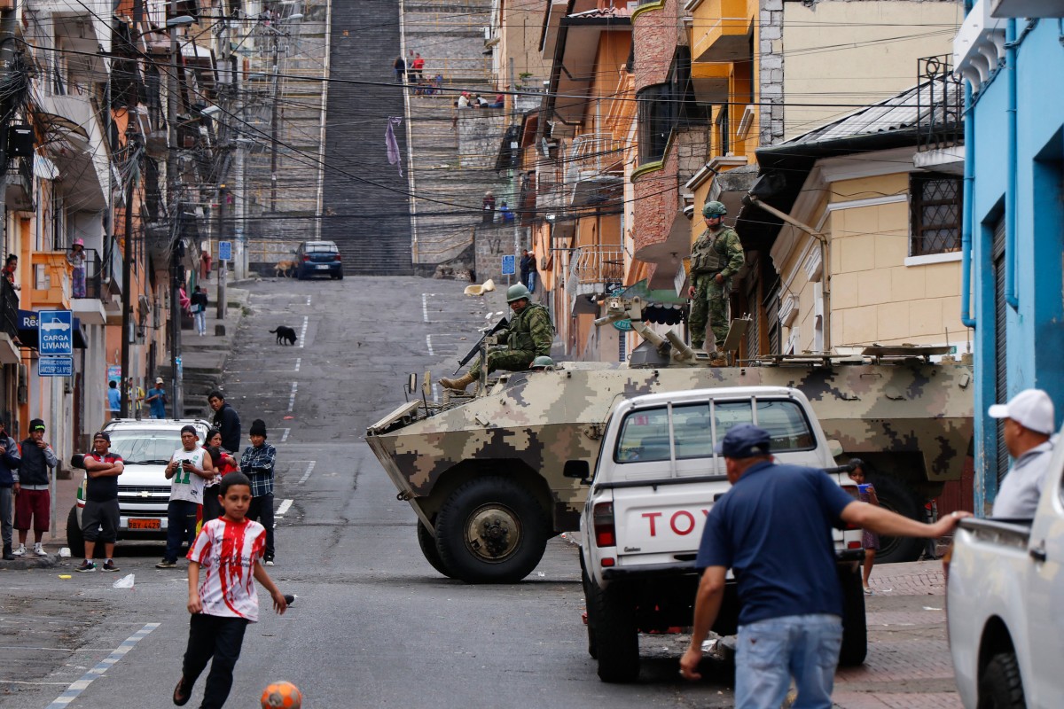 Ecuador 'in state of war' against cartel terror campaign