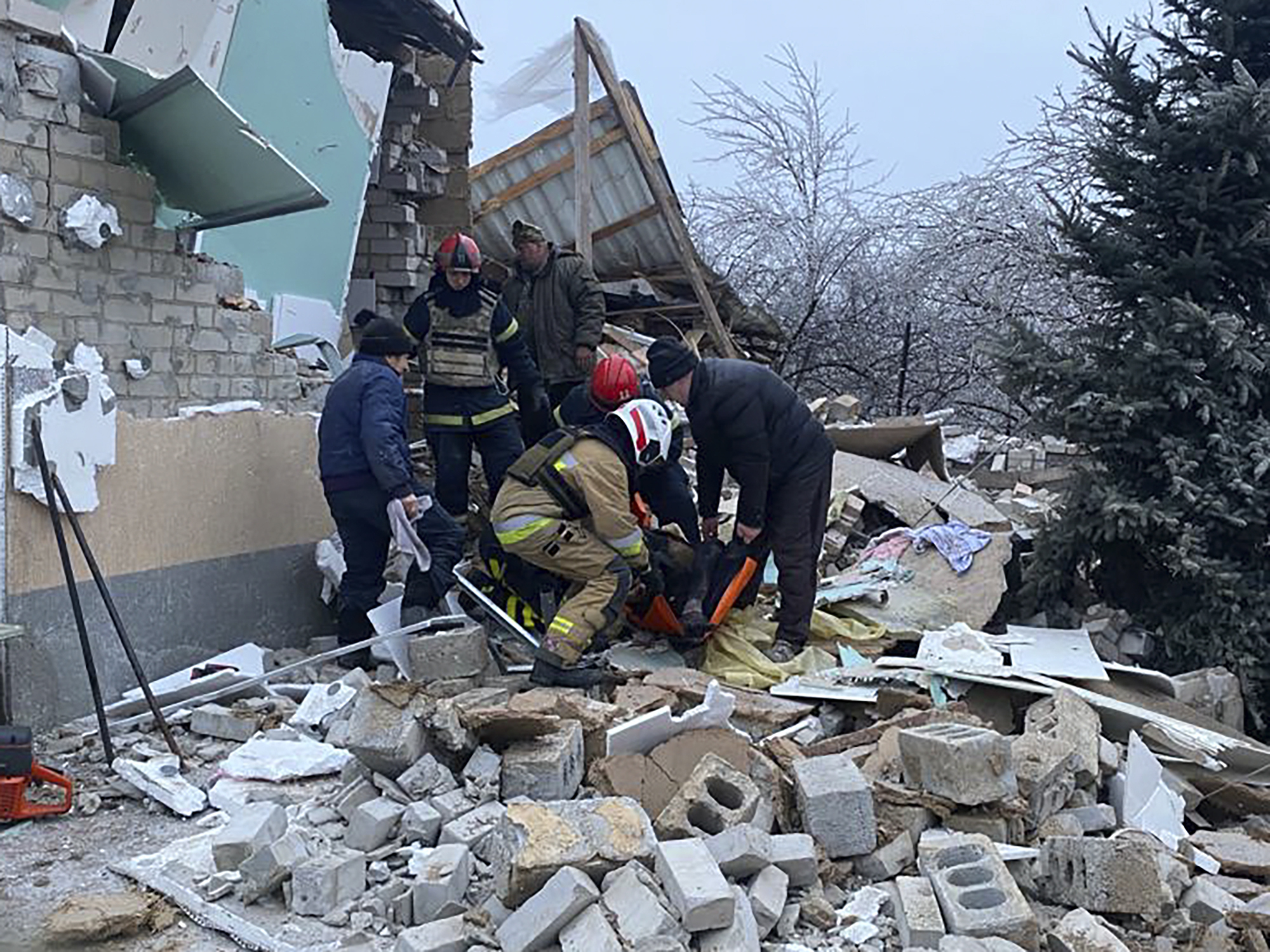 A heavy wave of Russian missile attacks pounds areas across Ukraine