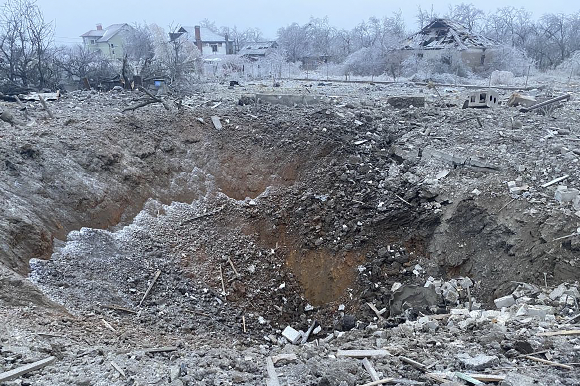 A heavy wave of Russian missile attacks pounds areas across Ukraine