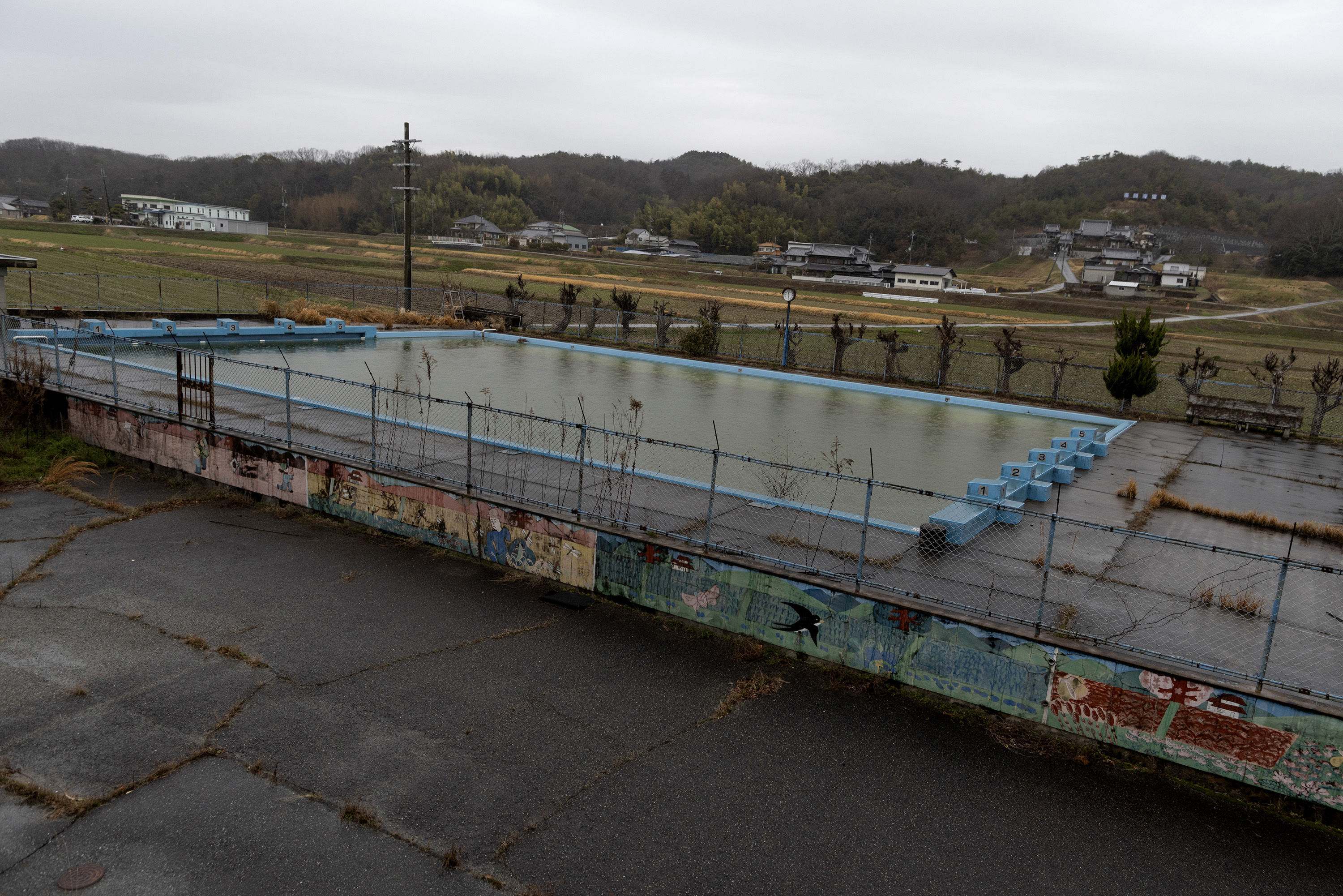 Japan closed school