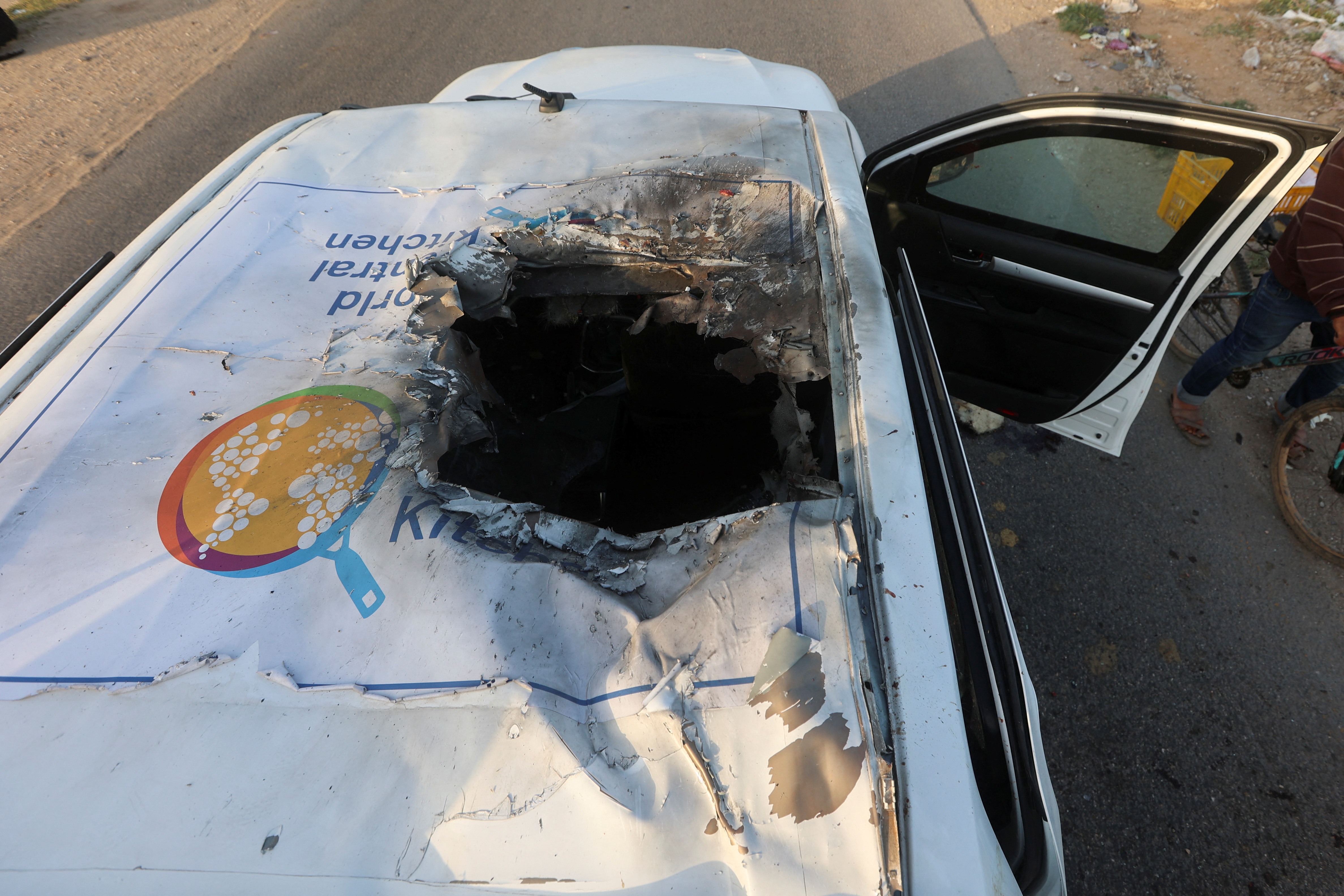 Israeli strike kills 7 World Central Kitchen workers