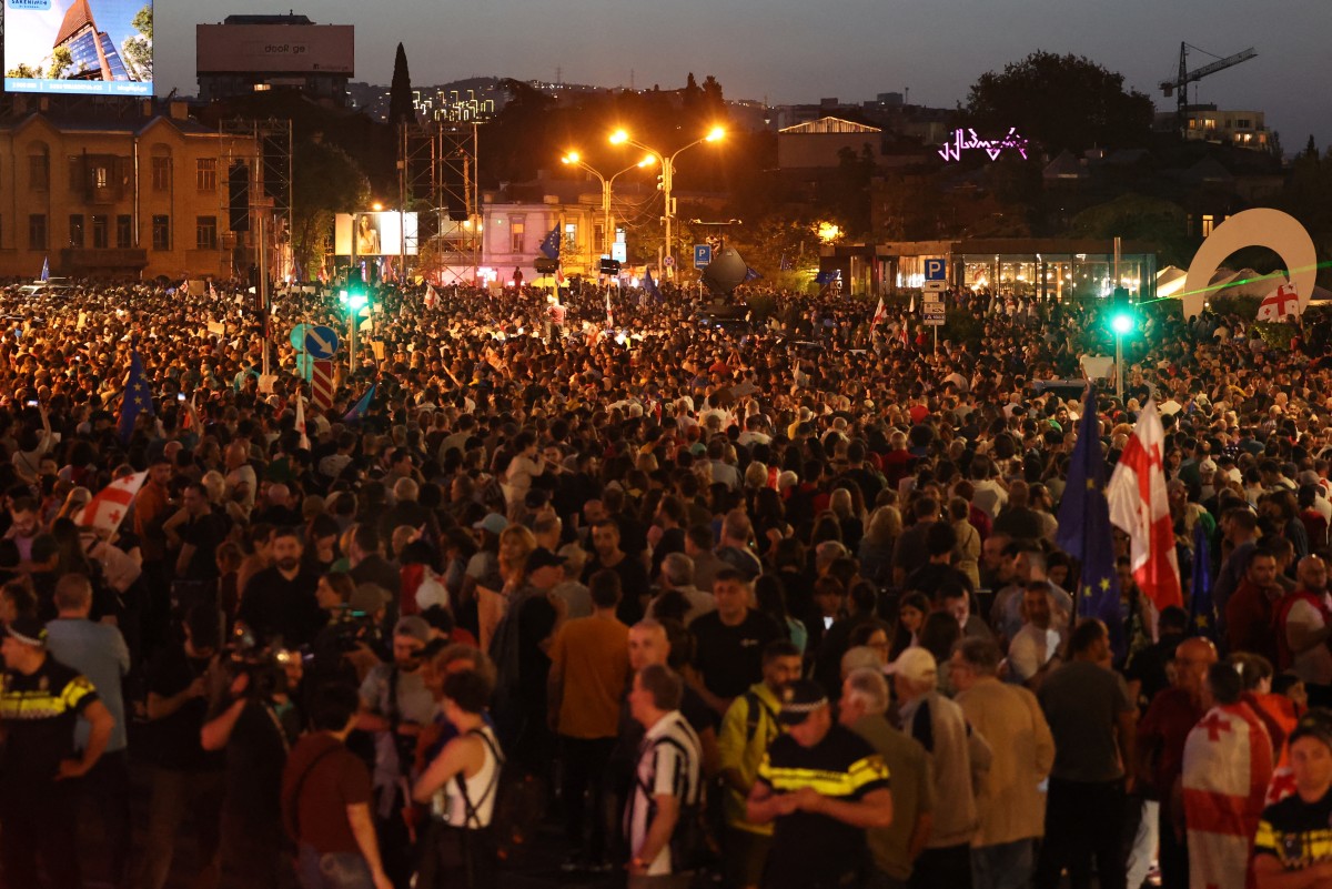Georgians march 'for Europe', protest controversial bill