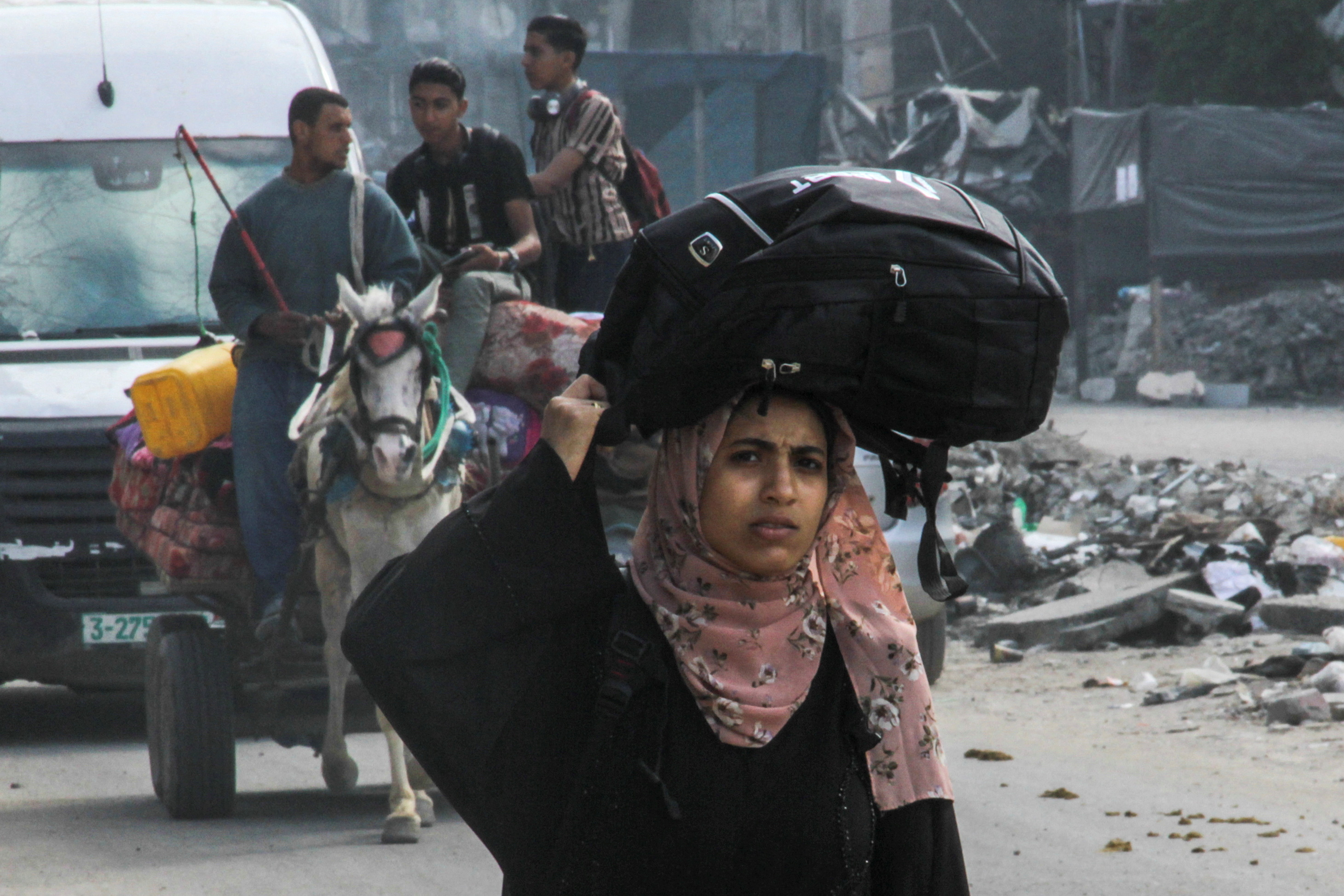 Displaced Palestinians, who fled Jabalia