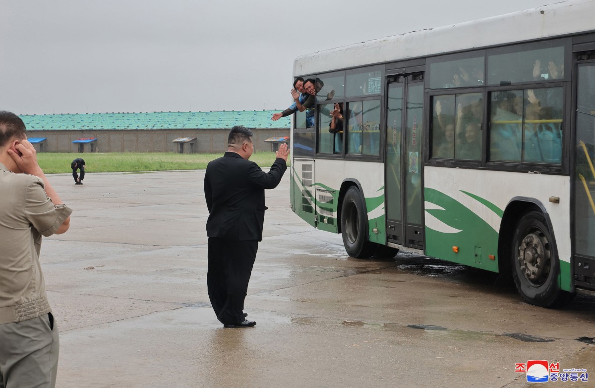 North Korea mobilises military helicopters for flood rescue