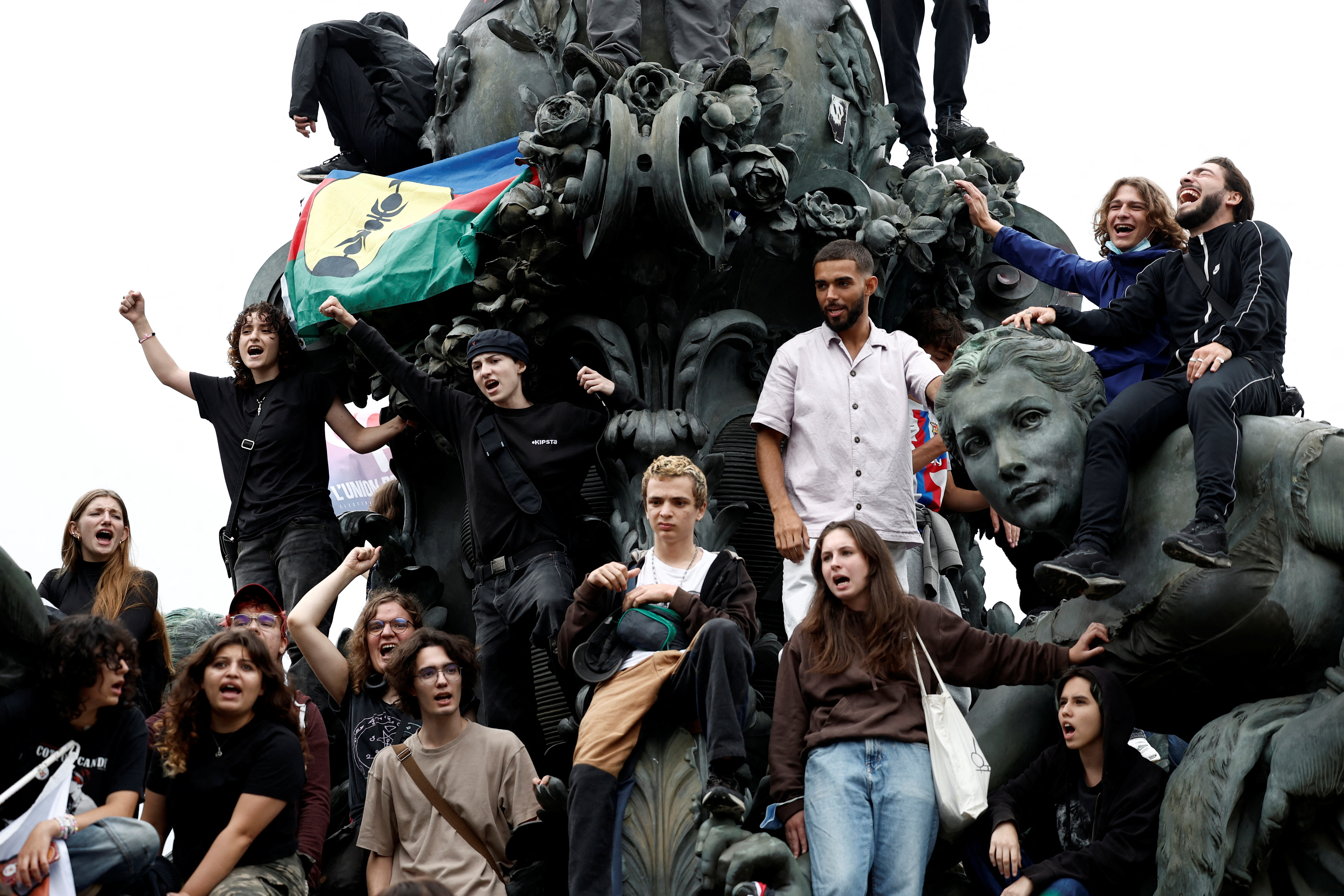 Protesters in Paris
